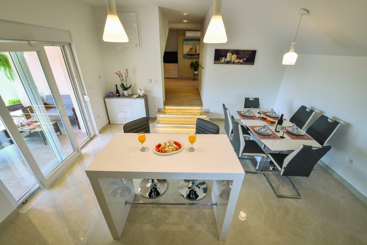 Cambi Lux Apartment Otok  Exterior photo