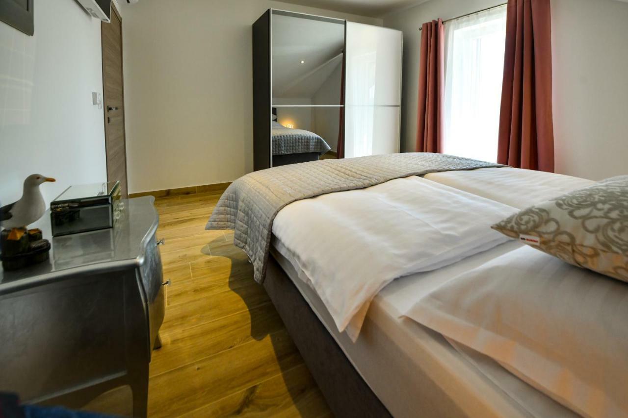 Cambi Lux Apartment Otok  Exterior photo